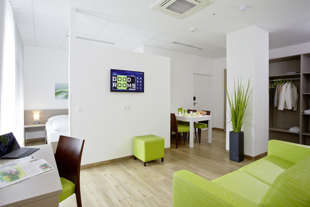Good Rooms GmbH Guntramsdorf Exterior foto